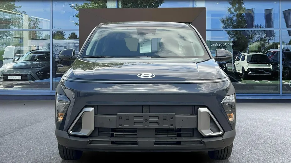HYUNDAI Kona -