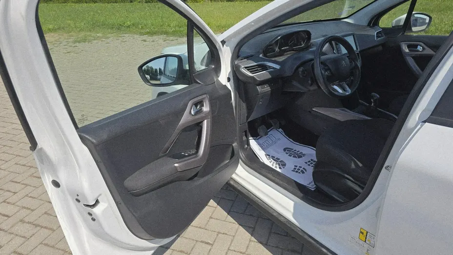 PEUGEOT 2008 -