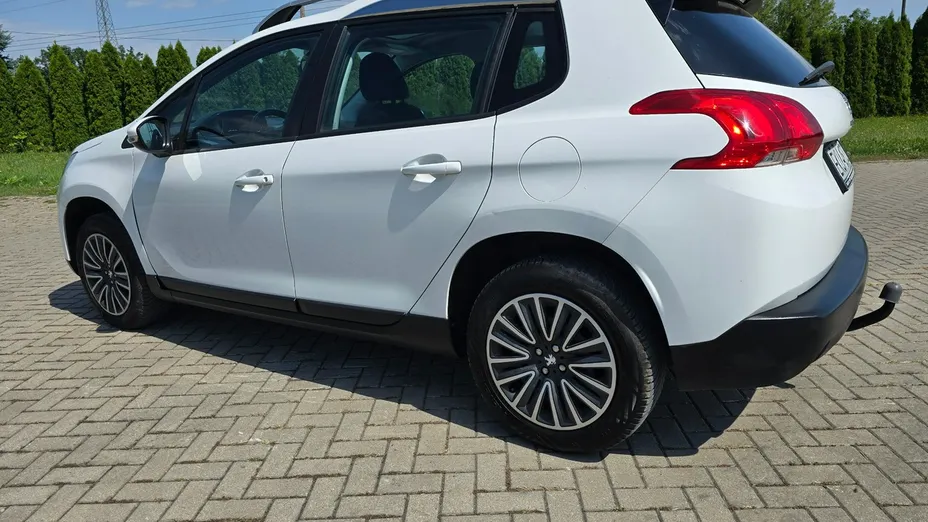 PEUGEOT 2008 -