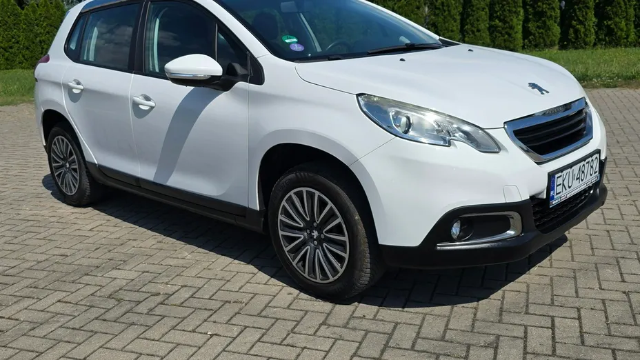 PEUGEOT 2008 -
