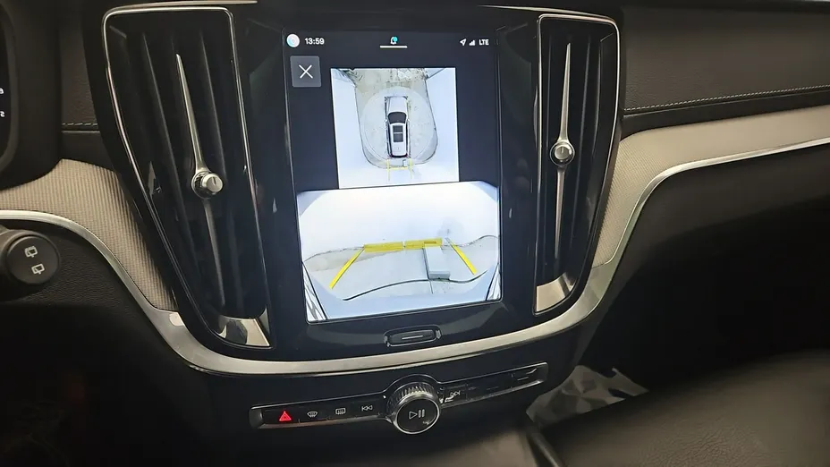 VOLVO V60 -