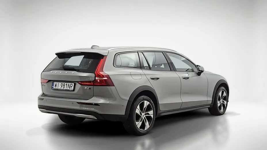 VOLVO V60 -