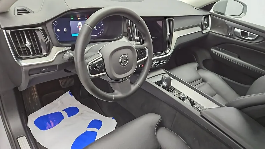 VOLVO V60 -