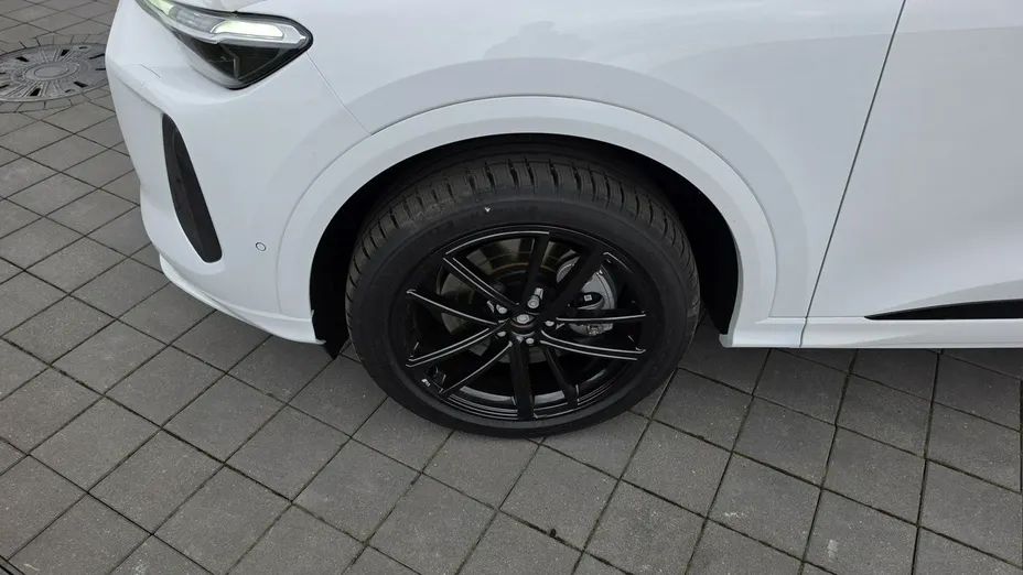 AUDI Q5 -