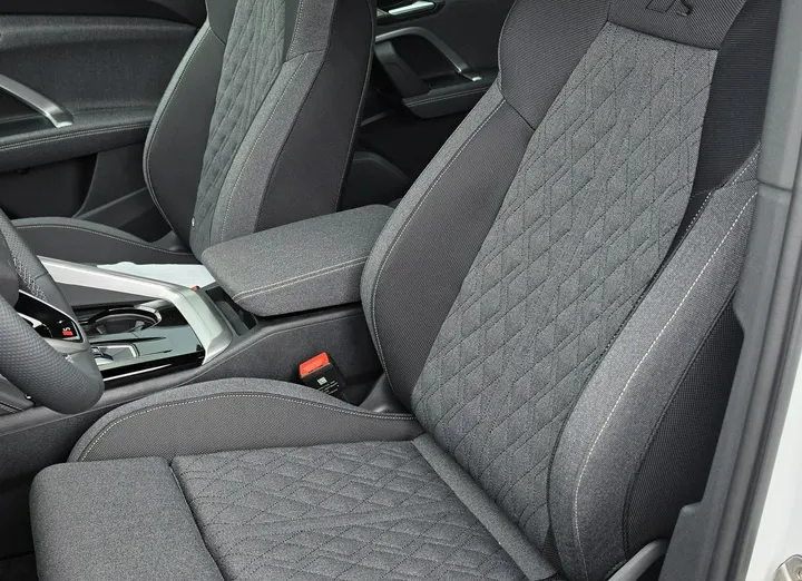 AUDI Q5 -