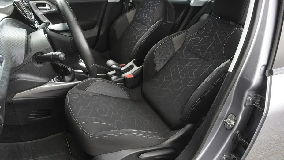 PEUGEOT 2008 -