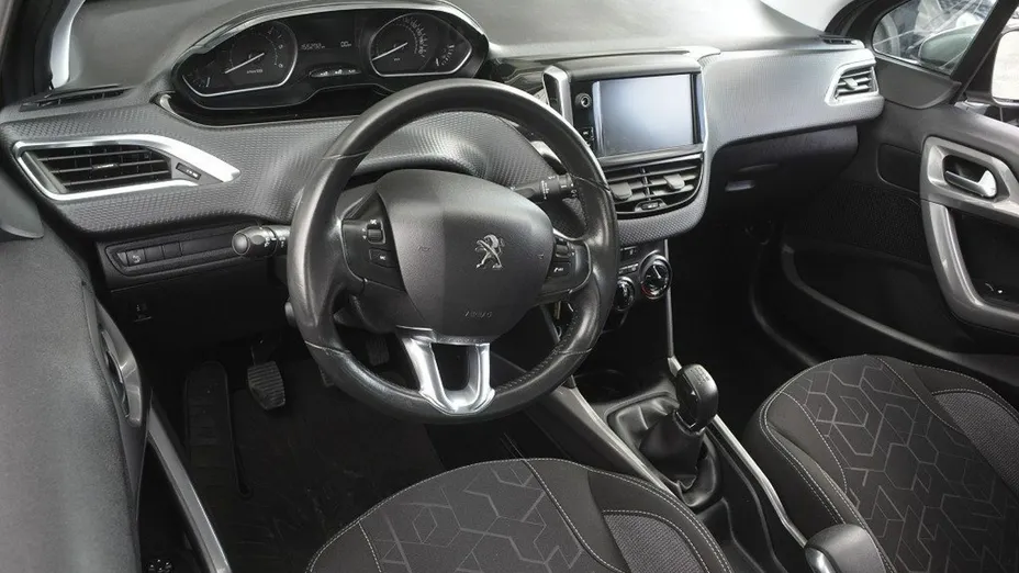 PEUGEOT 2008 -