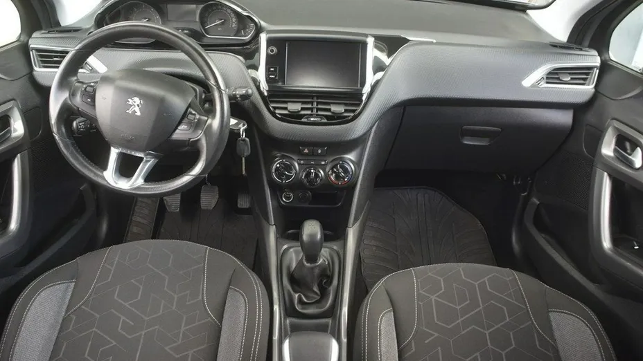 PEUGEOT 2008 -