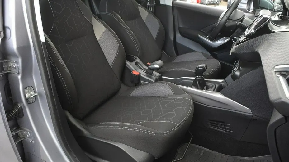 PEUGEOT 2008 -