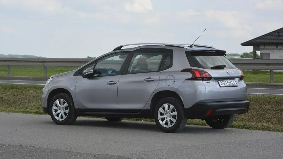 PEUGEOT 2008 -