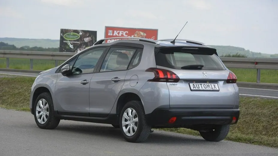 PEUGEOT 2008 -