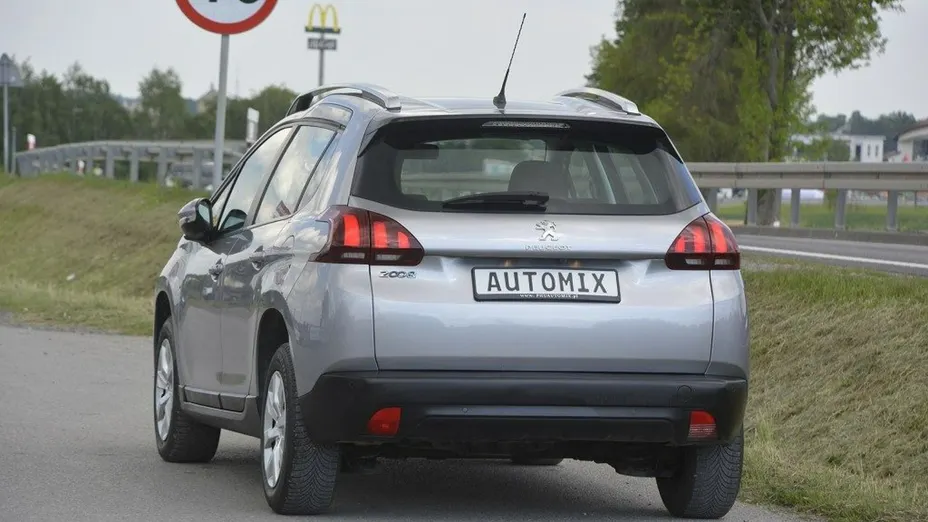 PEUGEOT 2008 -