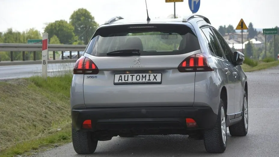 PEUGEOT 2008 -