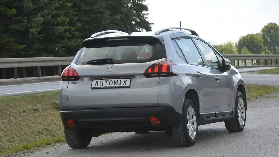 PEUGEOT 2008 -