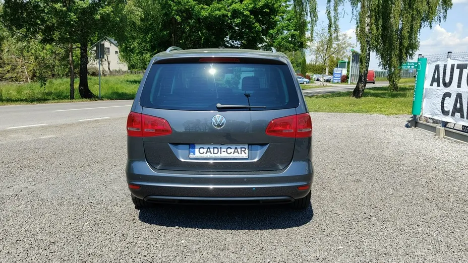 VOLKSWAGEN Sharan -