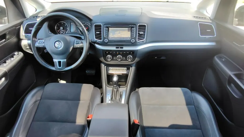 VOLKSWAGEN Sharan -