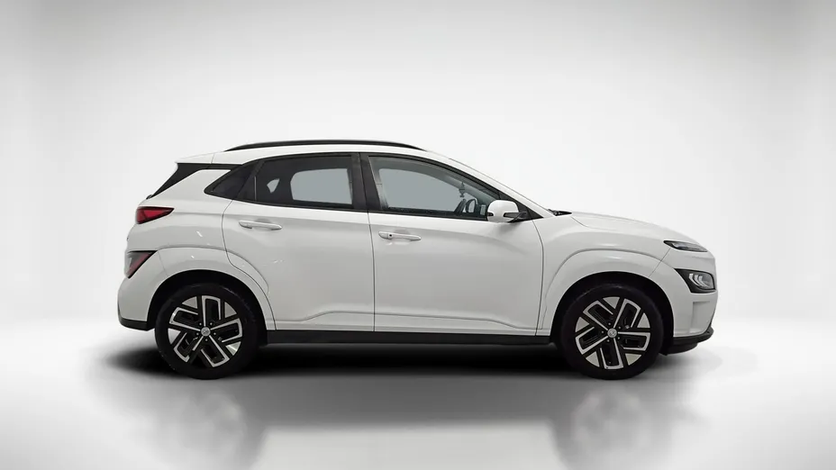 HYUNDAI Kona -