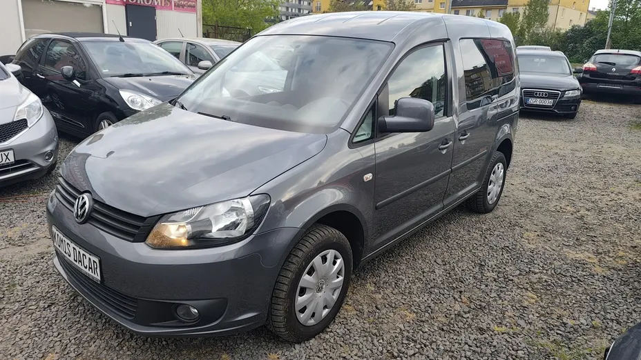 VOLKSWAGEN Caddy -