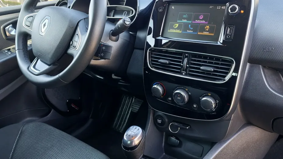 RENAULT Clio -