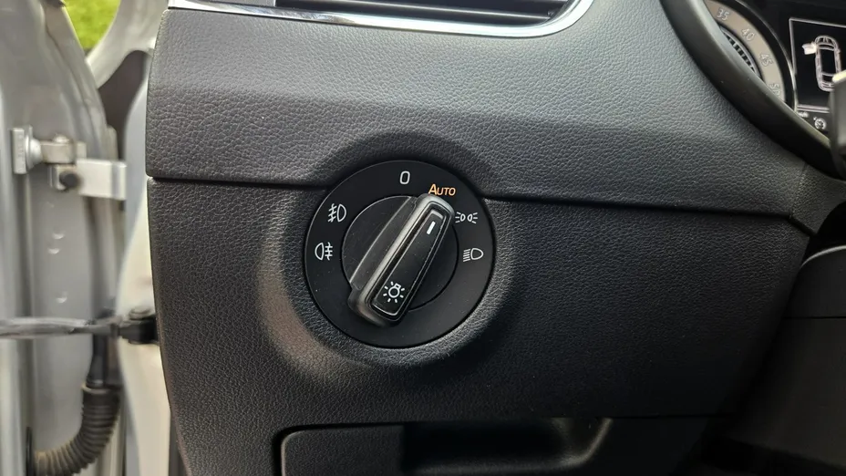 SKODA Octavia -