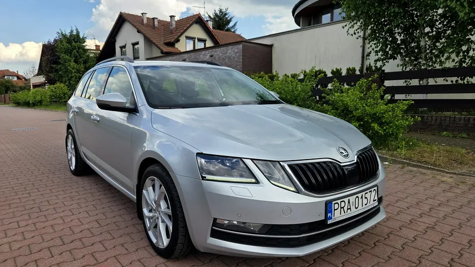 SKODA Octavia -