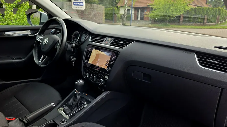 SKODA Octavia -