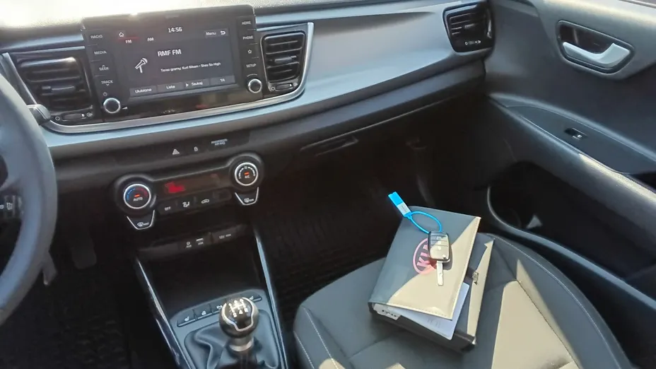 KIA Rio -