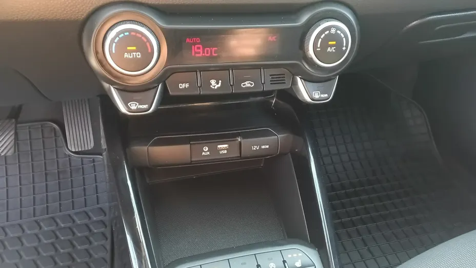 KIA Rio -