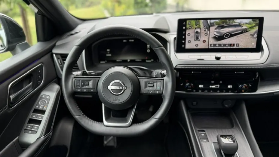NISSAN Qashqai -