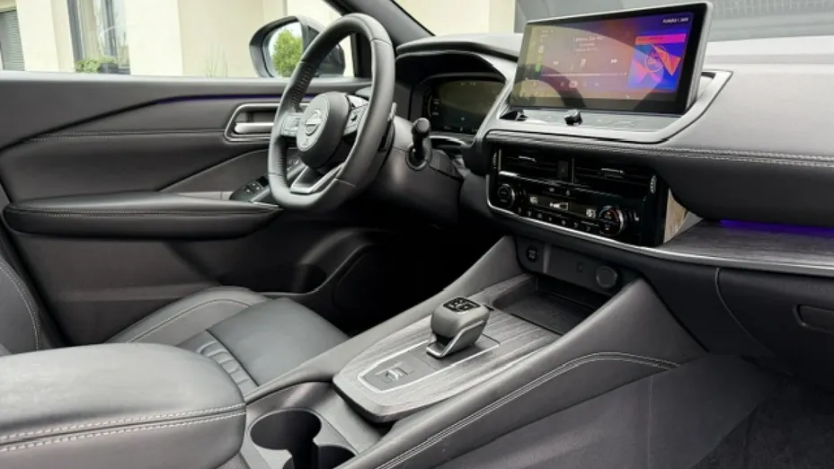NISSAN Qashqai -