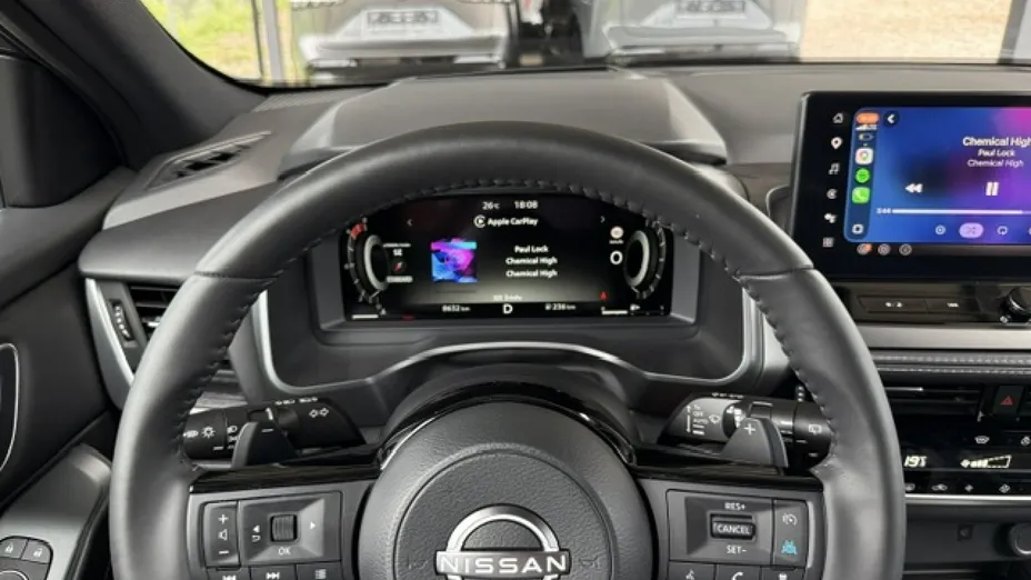 NISSAN Qashqai -