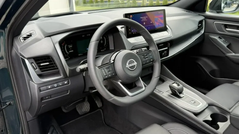 NISSAN Qashqai -
