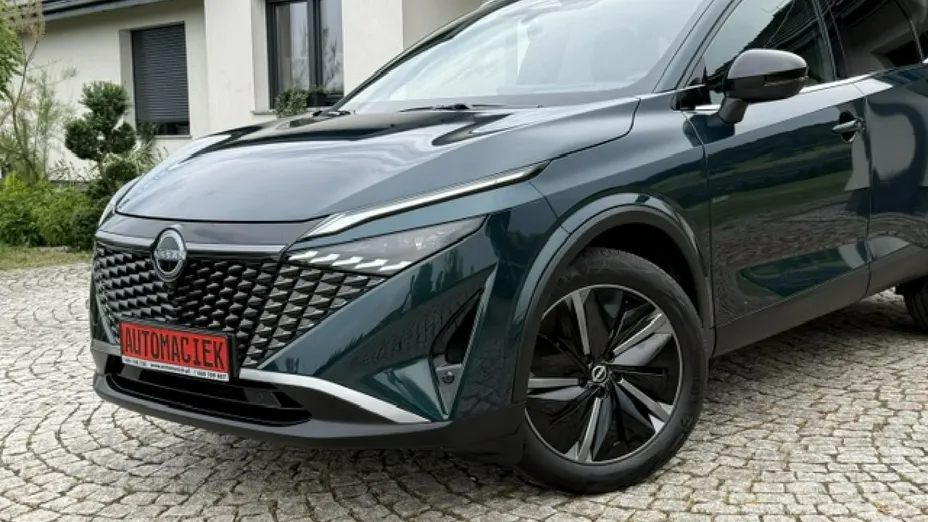 NISSAN Qashqai -