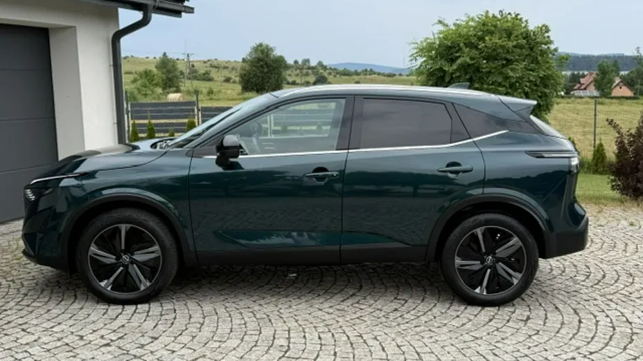 NISSAN Qashqai -