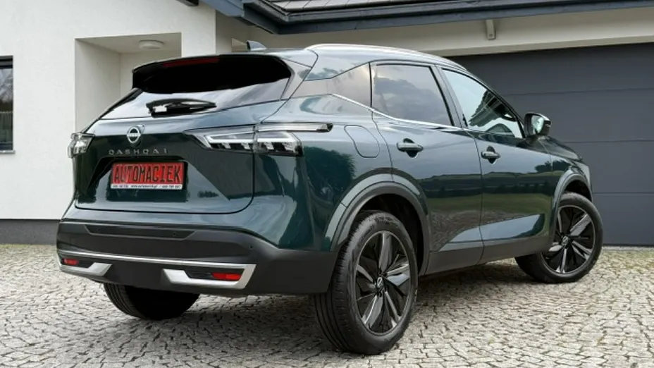 NISSAN Qashqai -