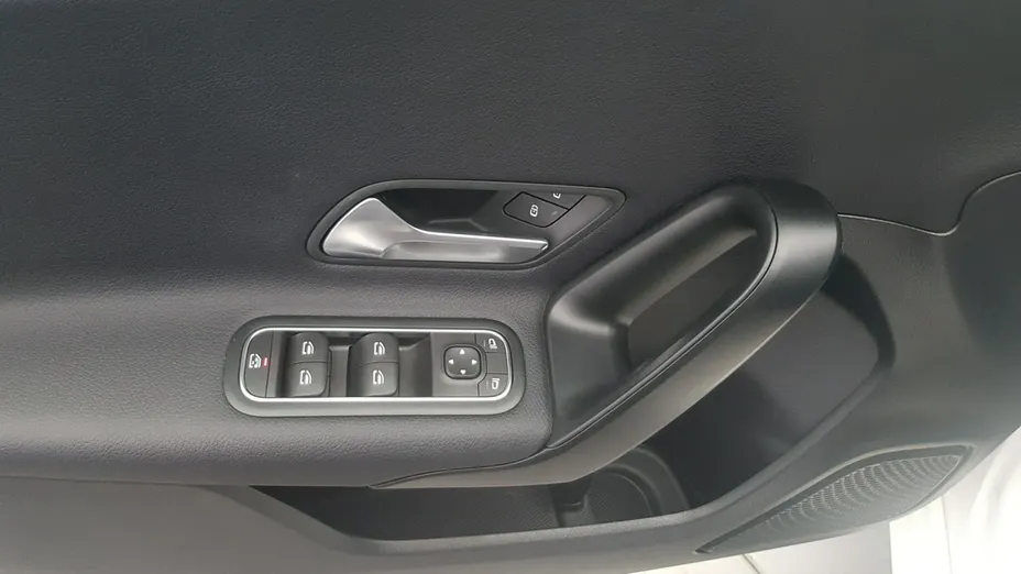 MERCEDES-BENZ A Klasa -