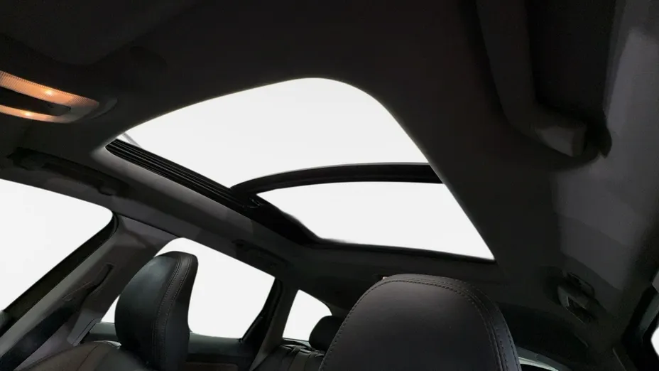 VOLVO XC60 -