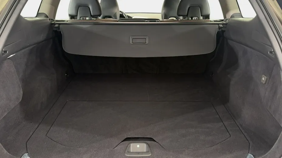 VOLVO XC60 -