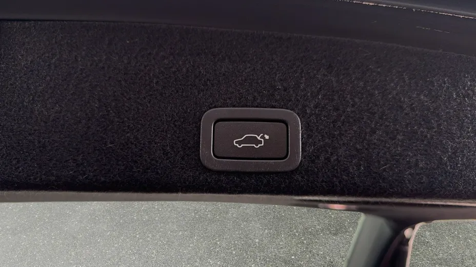 VOLVO XC60 -