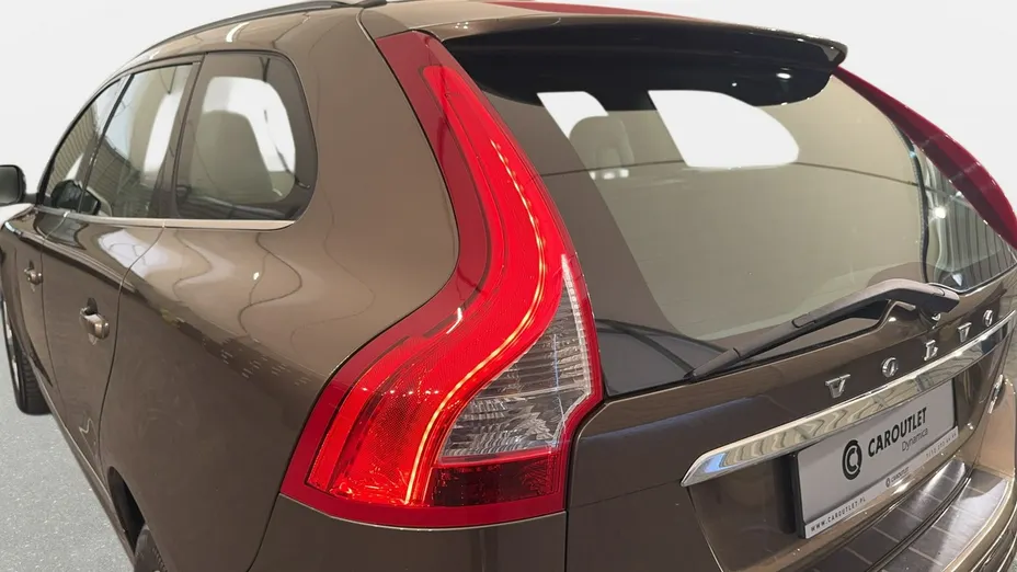 VOLVO XC60 -