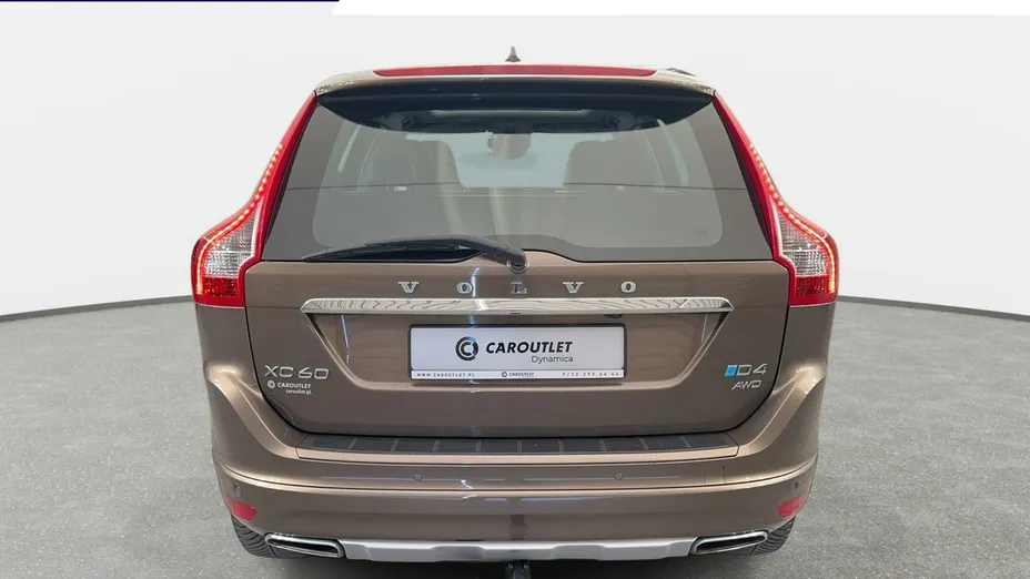 VOLVO XC60 -
