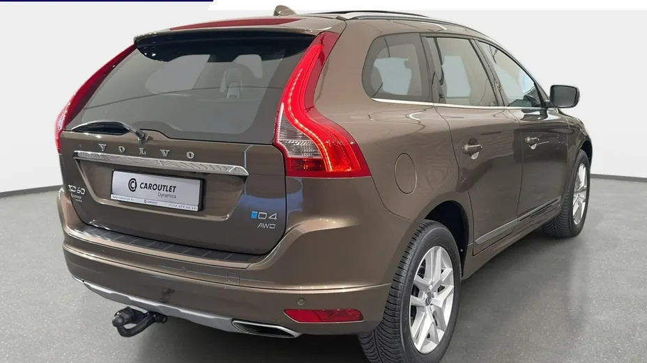 VOLVO XC60 -