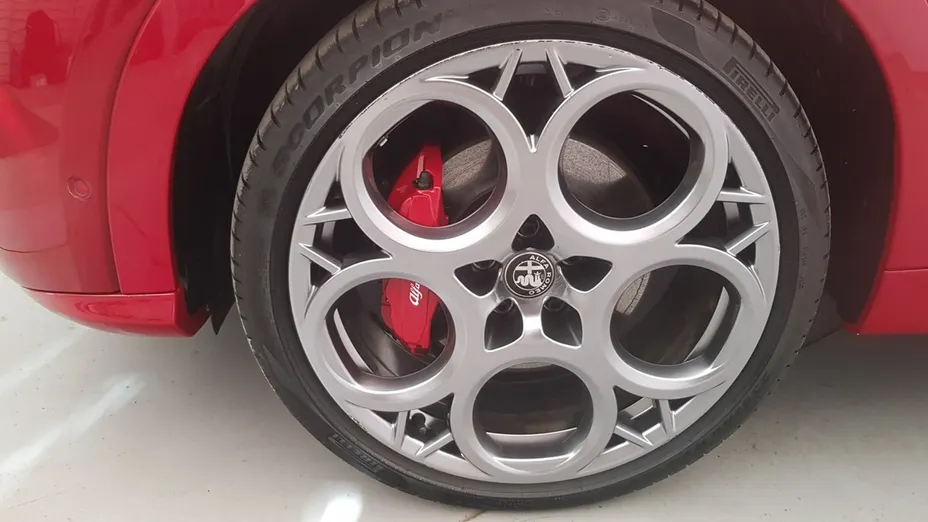ALFA ROMEO Tonale -