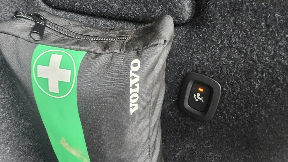 VOLVO XC40 -