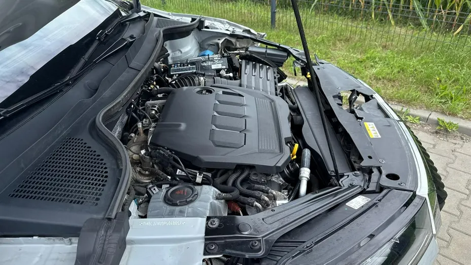 SKODA Karoq -