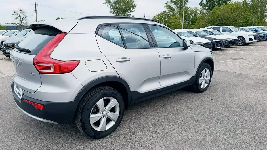 VOLVO XC40 -