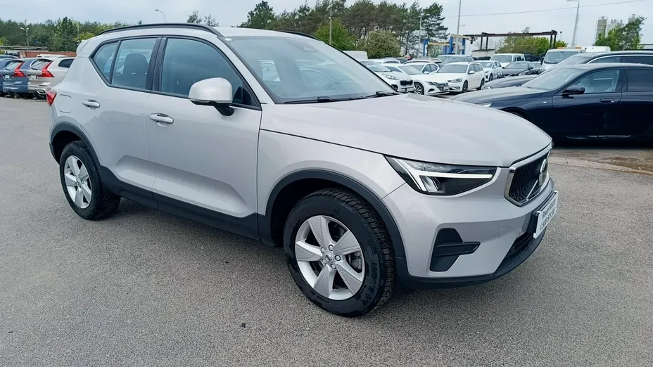 VOLVO XC40 -