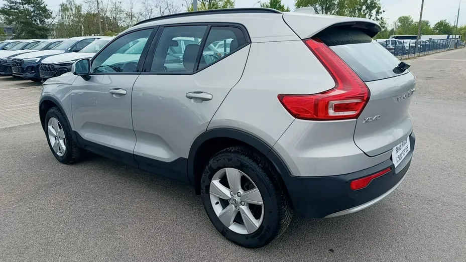 VOLVO XC40 -