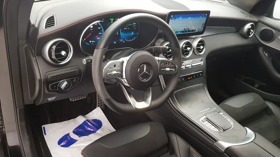 MERCEDES-BENZ GLC -