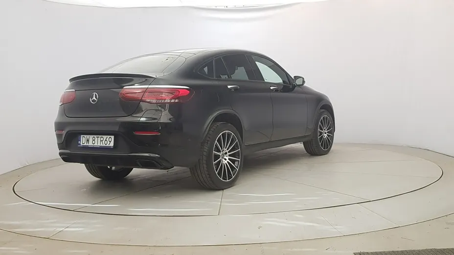 MERCEDES-BENZ GLC -